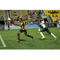 Charleston Battery Race to the Ball vs. the New York Cosmos