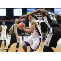 Saint John Riptide drive to the basket vs. the Moncton Magic