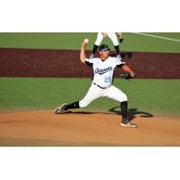 Lakeshore Chinooks pitcher Jarod Large