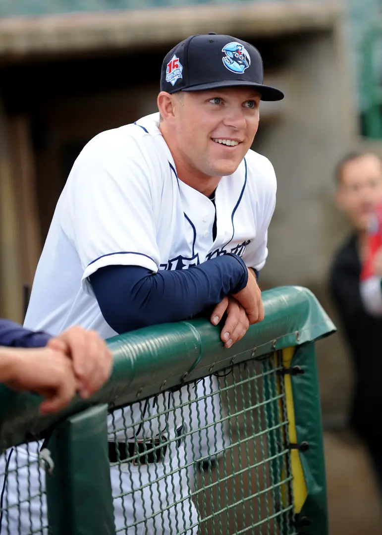 rhys hoskins stats