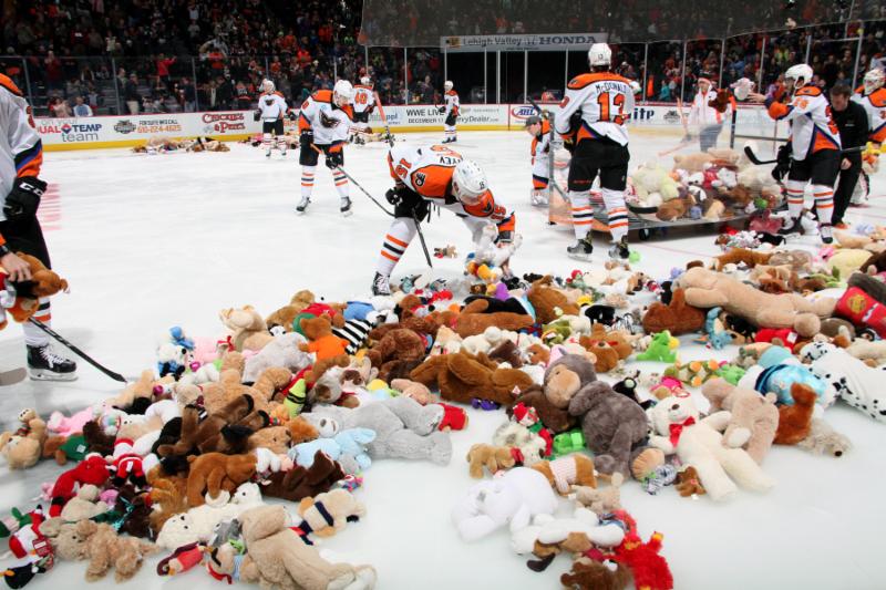 teddy bear toss 2018