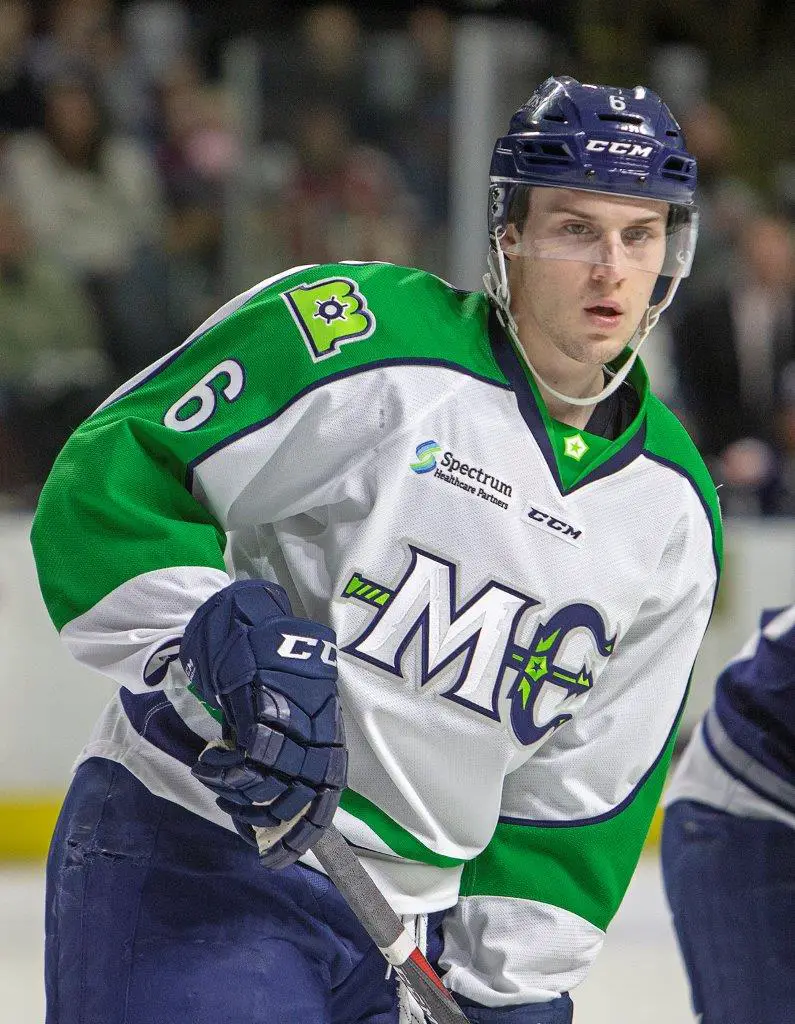 Nick Master has re-signed for the - Maine Mariners Hockey