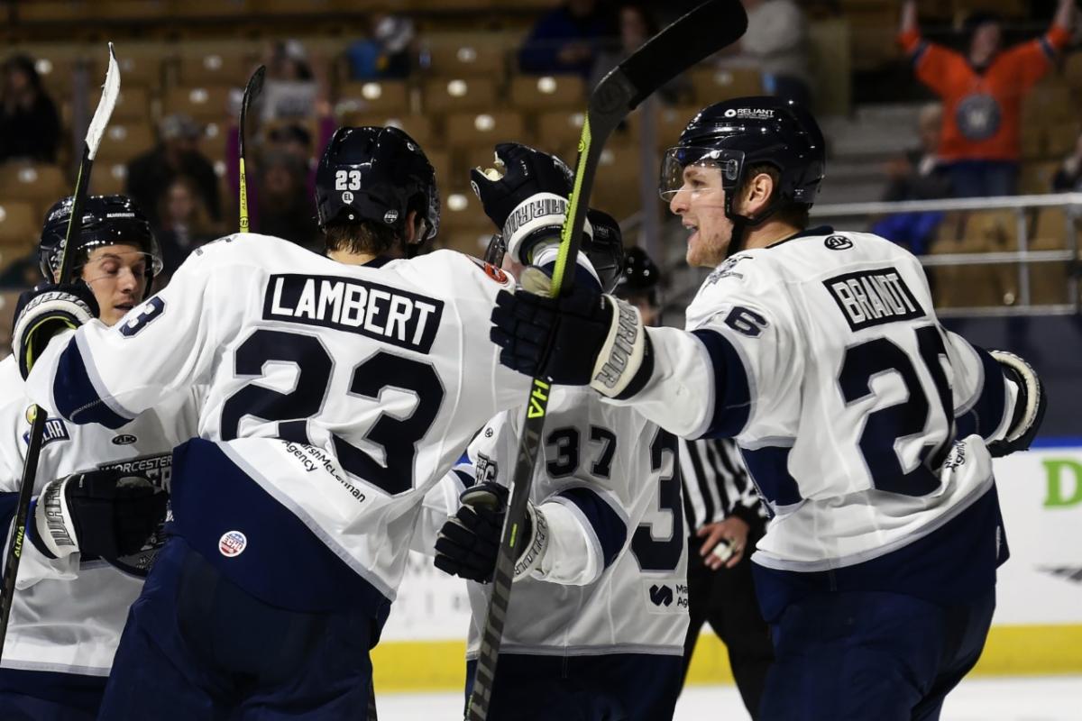 Worcester Railers HC Announce Special Ticket Offer for Worcester IceCats  Night on Nov. 6