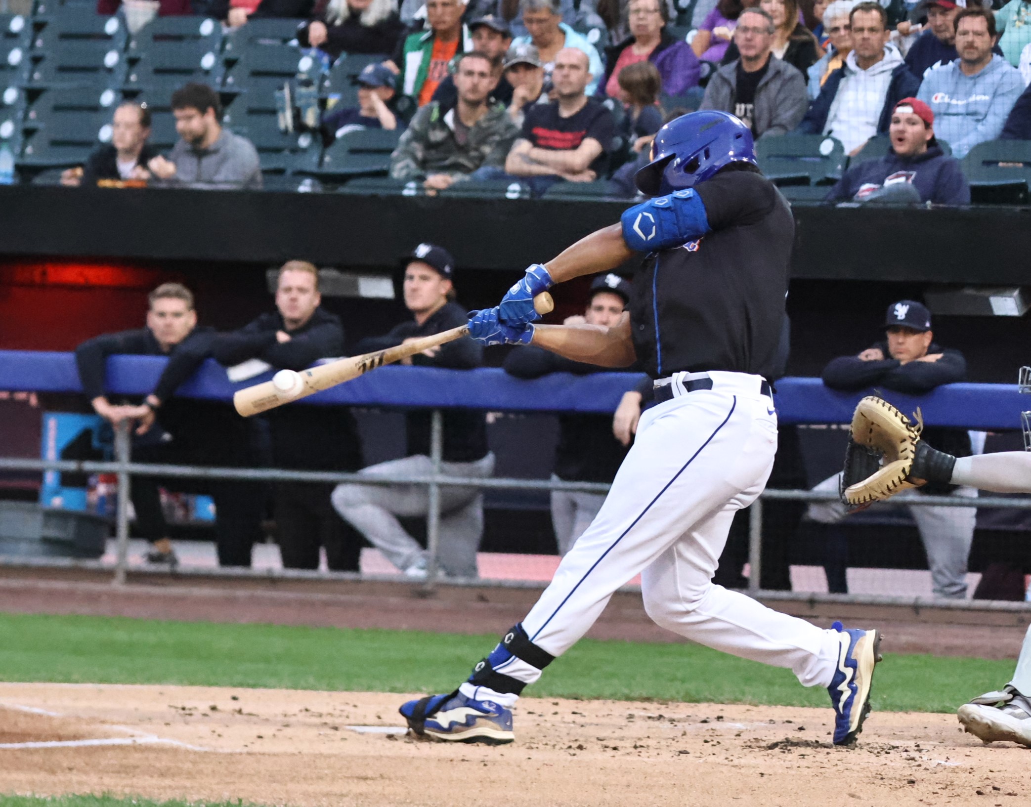 Charlotte Knights lose on opening night 9-1 to Memphis Redbirds