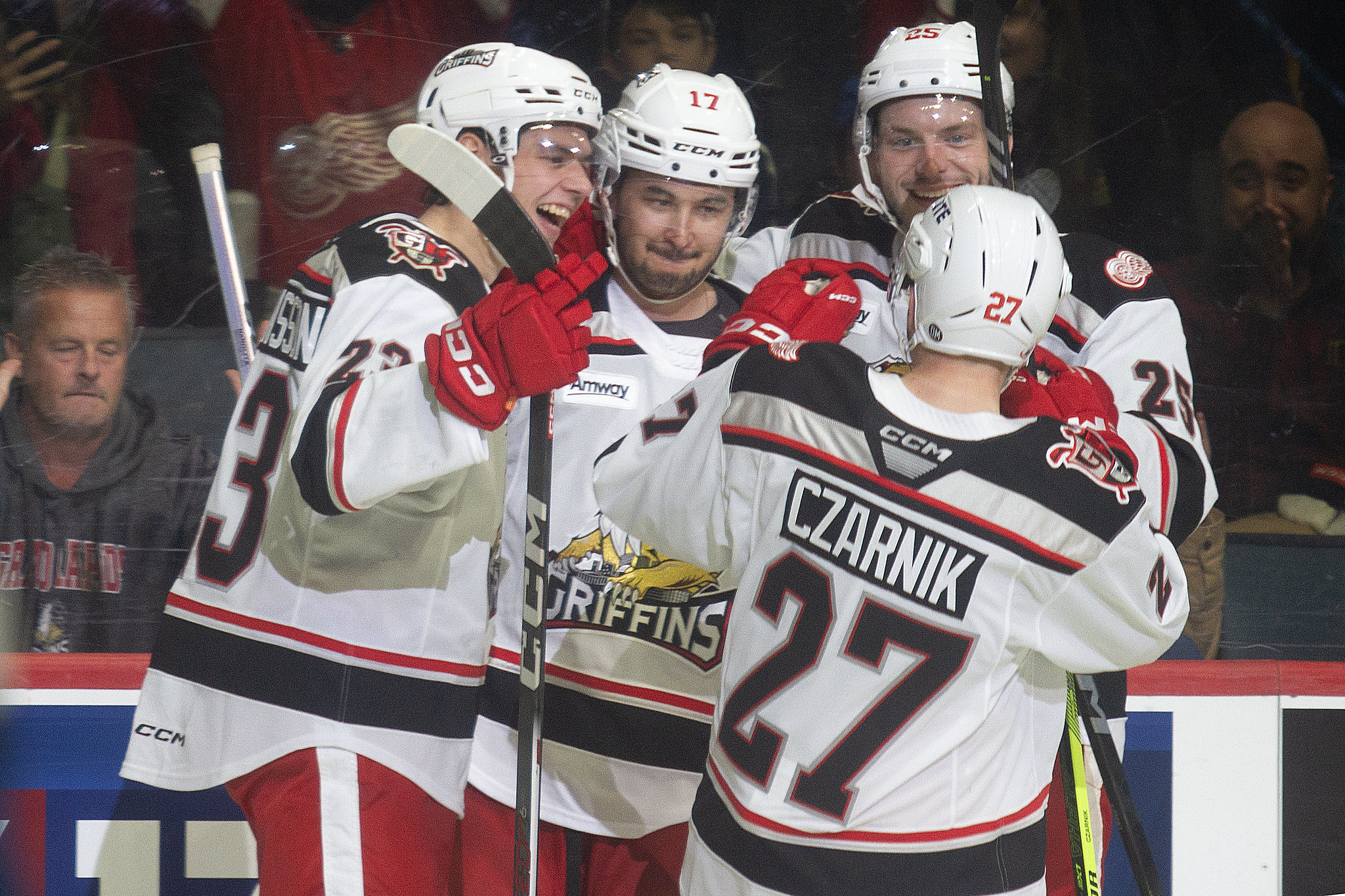 Silver Knights open inaugural AHL season with win, Silver Knights