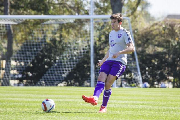 Ireland National Team Defender Sean St. Ledger