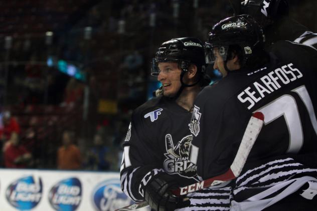 Utah Grizzlies Celebrate vs. Alaska Aces