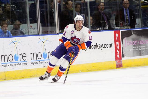 Bridgeport Sound Tigers vs. Syracuse Crunch