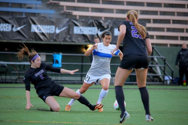Seattle Reign FC vs. Washington Huskies