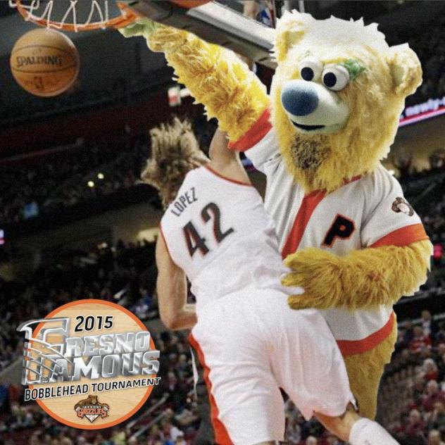 Robin Lopez Wins Bobblehead Tournament