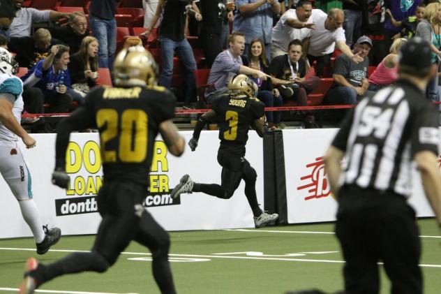 Gerald Young Returns Missed Field Goal