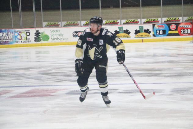 Wheeling Nailers Forward Derek Army