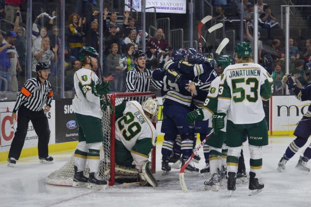 Sioux Falls Stampede Celebrate Goal vs. Sioux City Musketeers