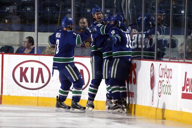 Chicago Wolves vs. Utica Comets
