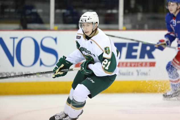 Forward Walker Duehr with the Sioux City Musketeers