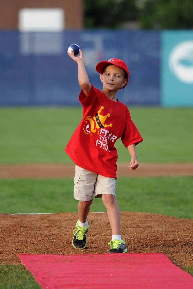 Kenosha Kingfish Honorary Bat Kid