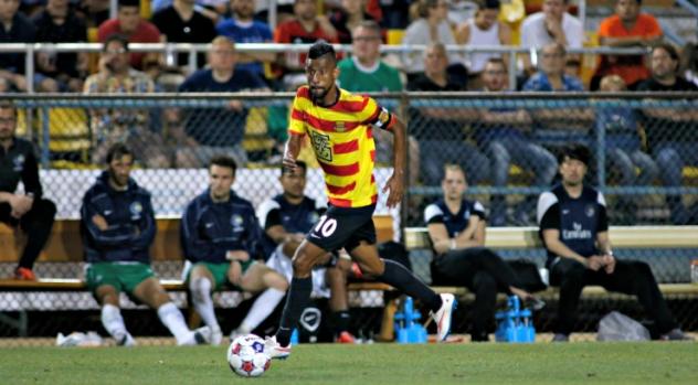 LÃ©o Moura of the Fort Lauderdale Strikers
