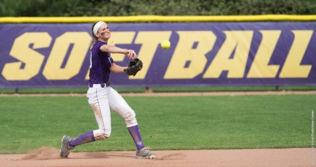 Chicago Bandits Signee Infielder Sammy Marshall