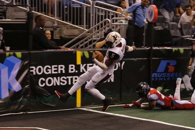Orlando Predators QB Bernard Morris vs. the Portland Thunder