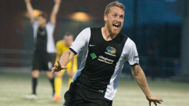 Pittsburgh Riverhounds Midfielder Rob Vincent