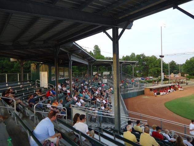 High Point-Thomasville HiToms Game