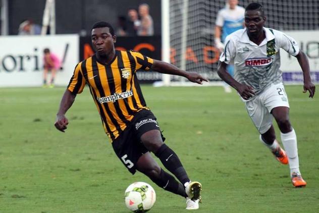 Charleston Battery Fullback Emmanuel Adjetey