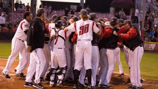 Salem-Keizer Volcanoes Celebrate Ronnie Jebavy's Walk-Off Blast