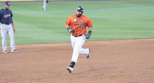 Steve McQuail of the Long Island Ducks