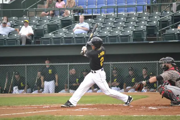 Jerome Pena of the Sioux Falls Canaries