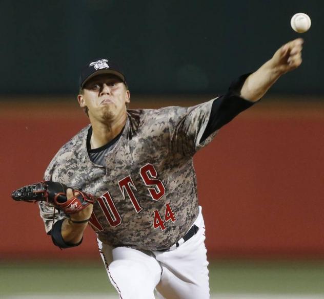 Pitcher Al Yevoli with the Wichita Wingnuts