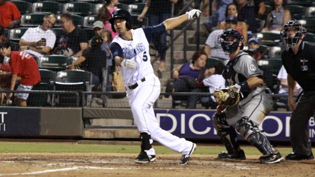 Jio Mier of the Corpus Christi Hooks