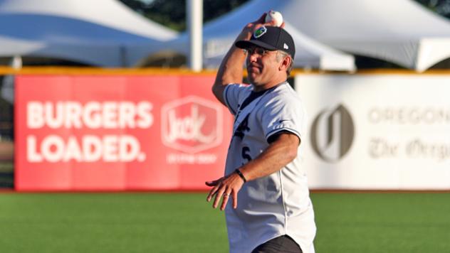 SportsCenter Anchor Neil Everett Throws out First Pitch for Hillsboro Hops