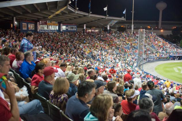 Record Reading Fightin Phils Crowd at FirstEnergy Stadium