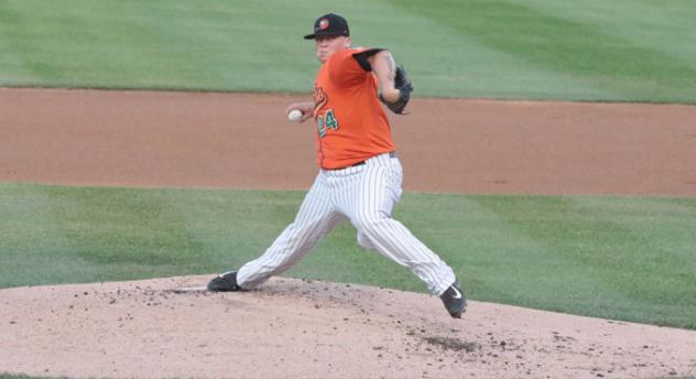 Long Island Ducks Pitcher Nick Struck