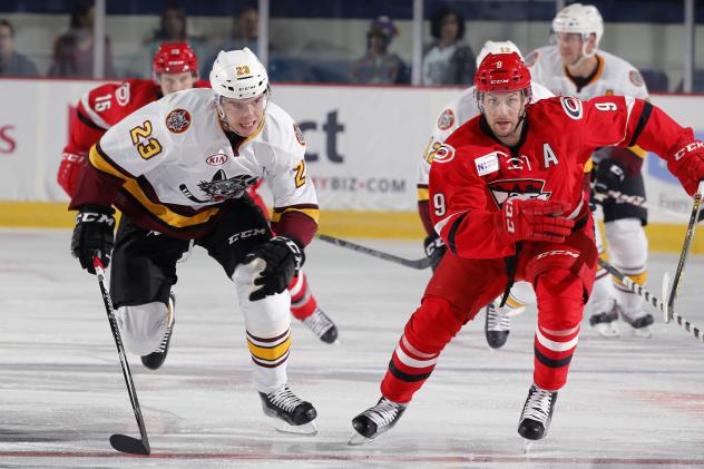 Magnus Paajarvi of the Chicago Wolves vs. the Charlotte Checkers