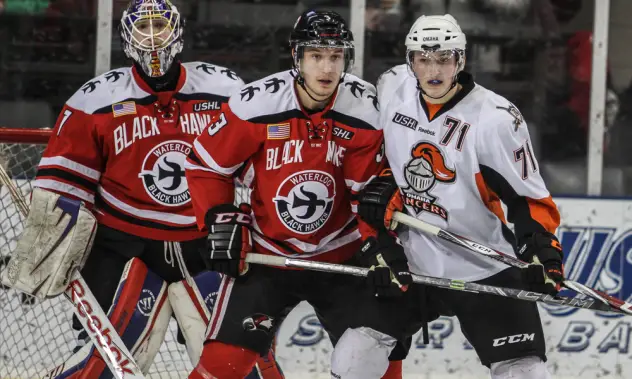Omaha Lancers in Front of Waterloo Black Hawks' Goal