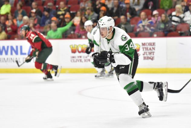 Texas Stars Center Devin Shore Skates against the Iowa Wild