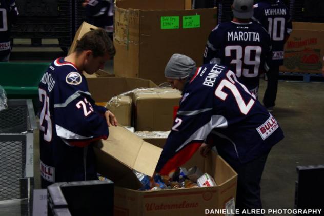 Elmira Jackals Help Southern Tier Food Bank