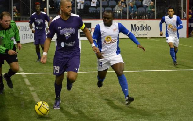 Dallas Sidekicks Battle the Missouri Comets