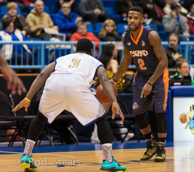 London Lightning Guard Nick Okorie with the Island Storm