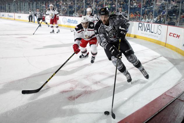 Eriah Hayes of the Chicago Wolves vs. the Grand Rapids Griffins