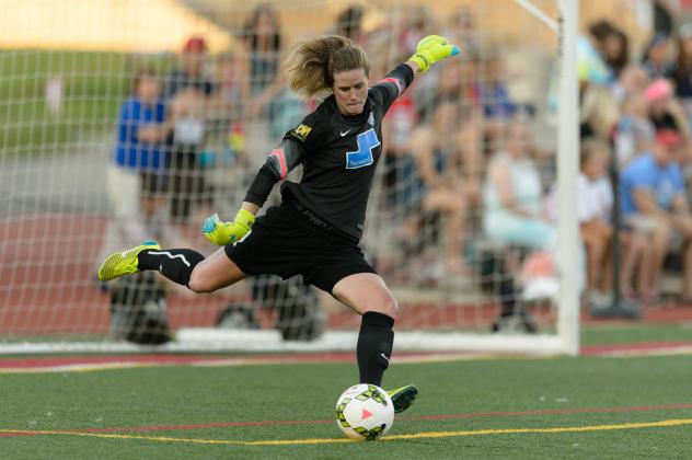 Chicago Red Stars Signee, Goalkeeper Alyssa Naeher