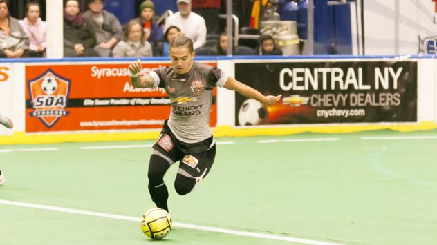 Syracuse Silver Knights Control the Ball vs. the Dallas Sidekicks