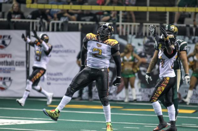 Orlando Predators Signee DL Darryl Cato-Bishop with the LA KISS