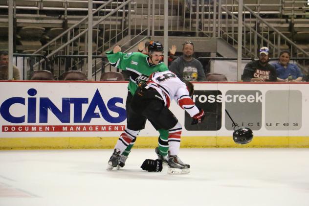 Louisiana IceGators Fight with the Fayetteville FireAntz