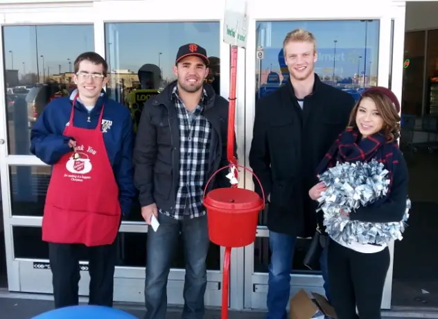 Wichita Thunder Help the Salvation Army