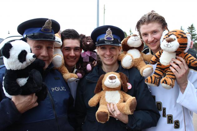 Charlottetown Islanders and Charlottetown City Police Prepare for Teddy Bear Toss
