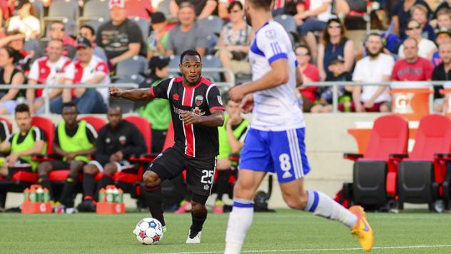 Ottawa Fury FC Midfielder Julian de Guzman