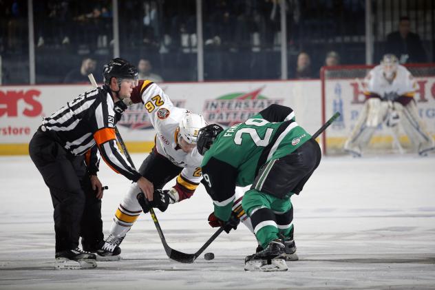 Chicago Wolves LW Spencer Asuchak Faces off with the Texas Stars