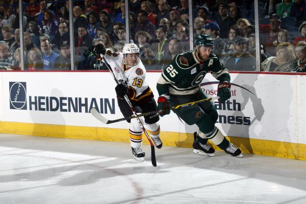Chicago Wolves F Evan Trupp vs. the Iowa Wild